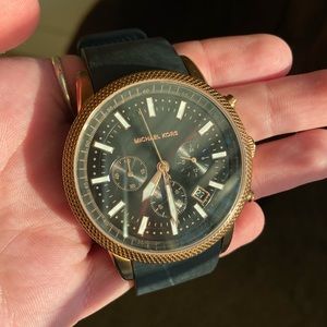 Michael Kors Silicon Band Watch